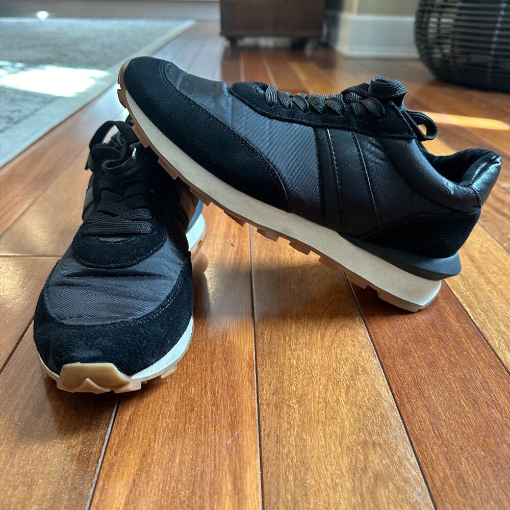 J/Slides Women's Eddie Leather Athletic and Training Shoes, size 8